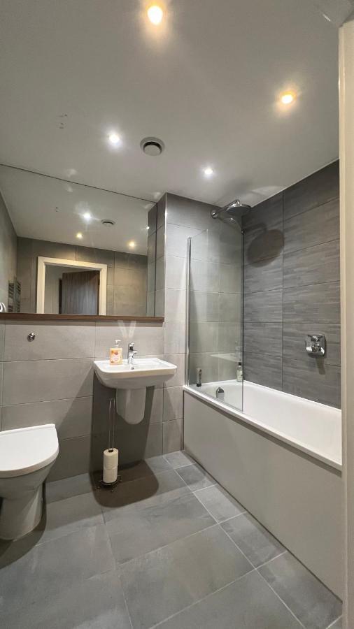 Stunning Manchester City Centre Apartment! Ideal For Small Groups Exterior photo